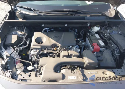 2024 Toyota Rav4 Xle Premium z USA, uszkodzony, nr VIN 2T3A1RFV1RC430770